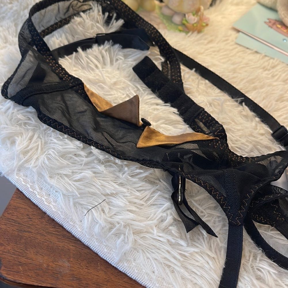 Intimissimi Garter NWOT